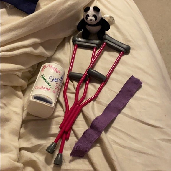 american girl doll cast and crutches